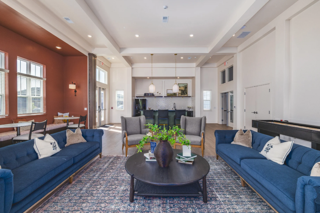high end clubhouse