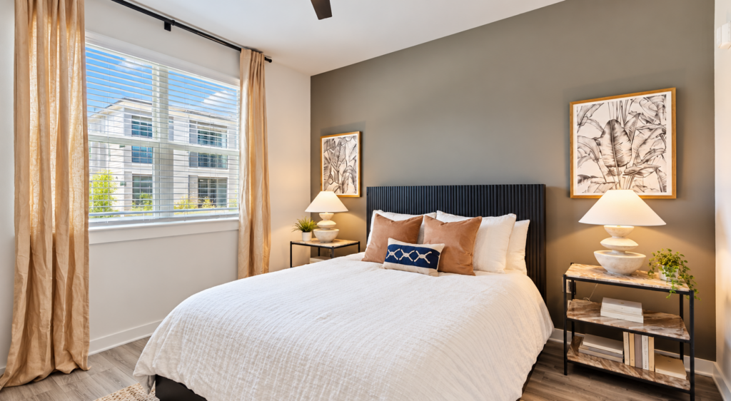 Cozy Modern Bedroom Retreat